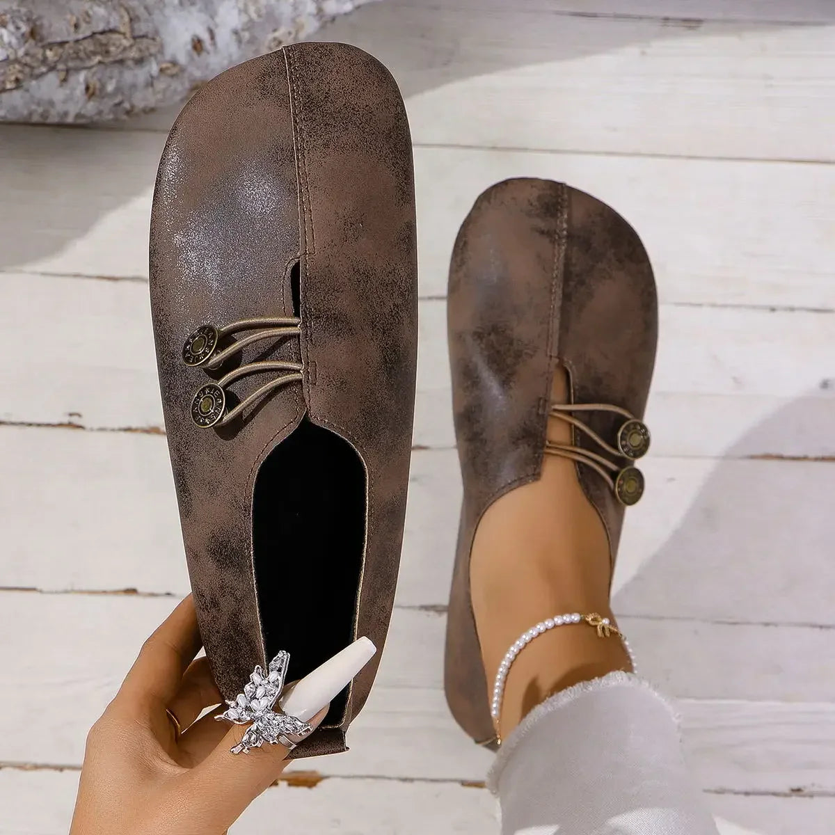 Dark Brown / 14