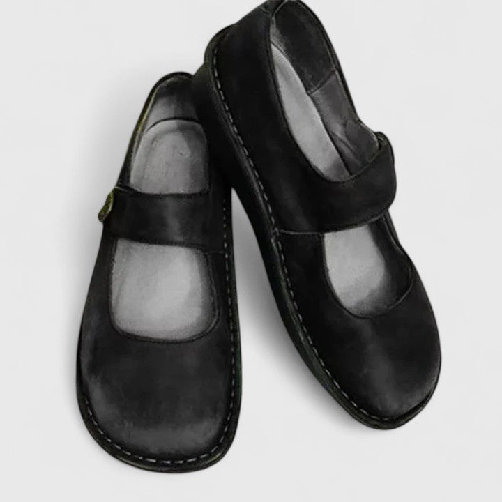 Black / 10 US | 41 EU